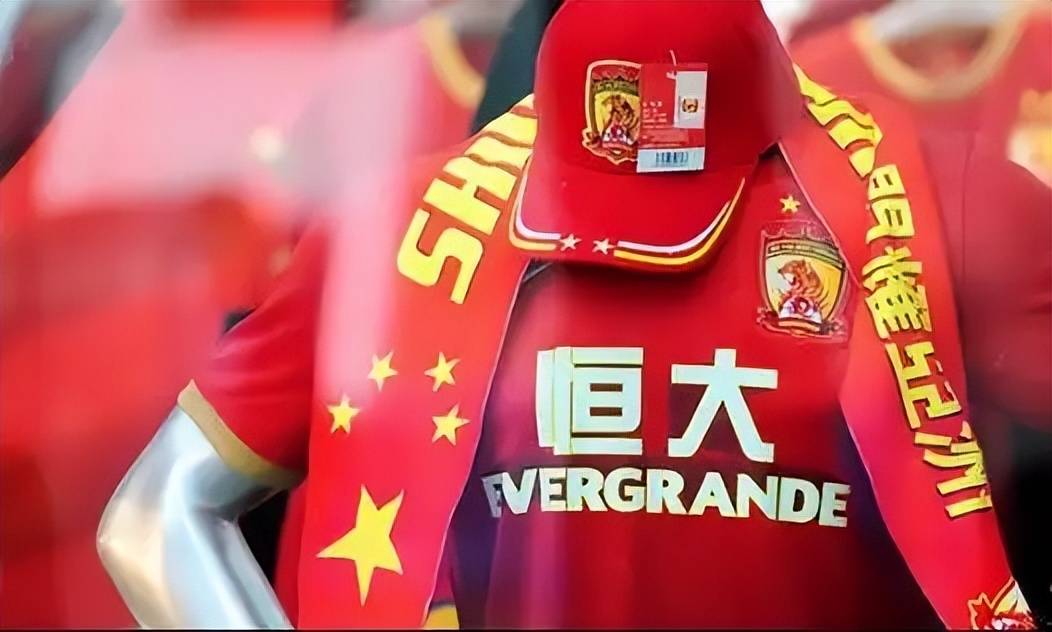 武汉卓尔挑战广州恒大，实力对比悬殊，掌声雷动的简单介绍