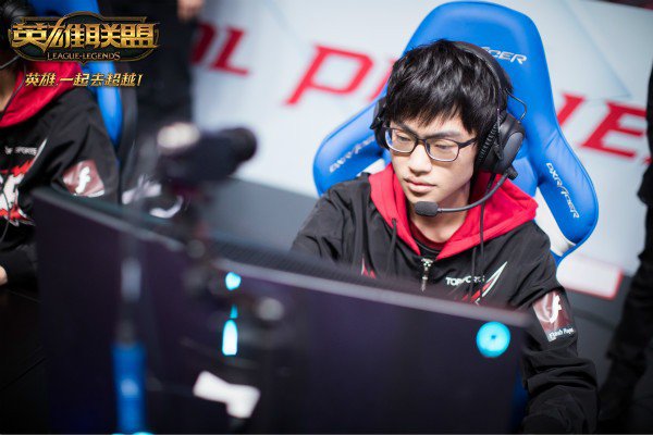 开云体育平台APP-C9绝杀EG，Knight打出惊人五杀激烈交锋小组赛，让粉丝疯狂欢呼的简单介绍