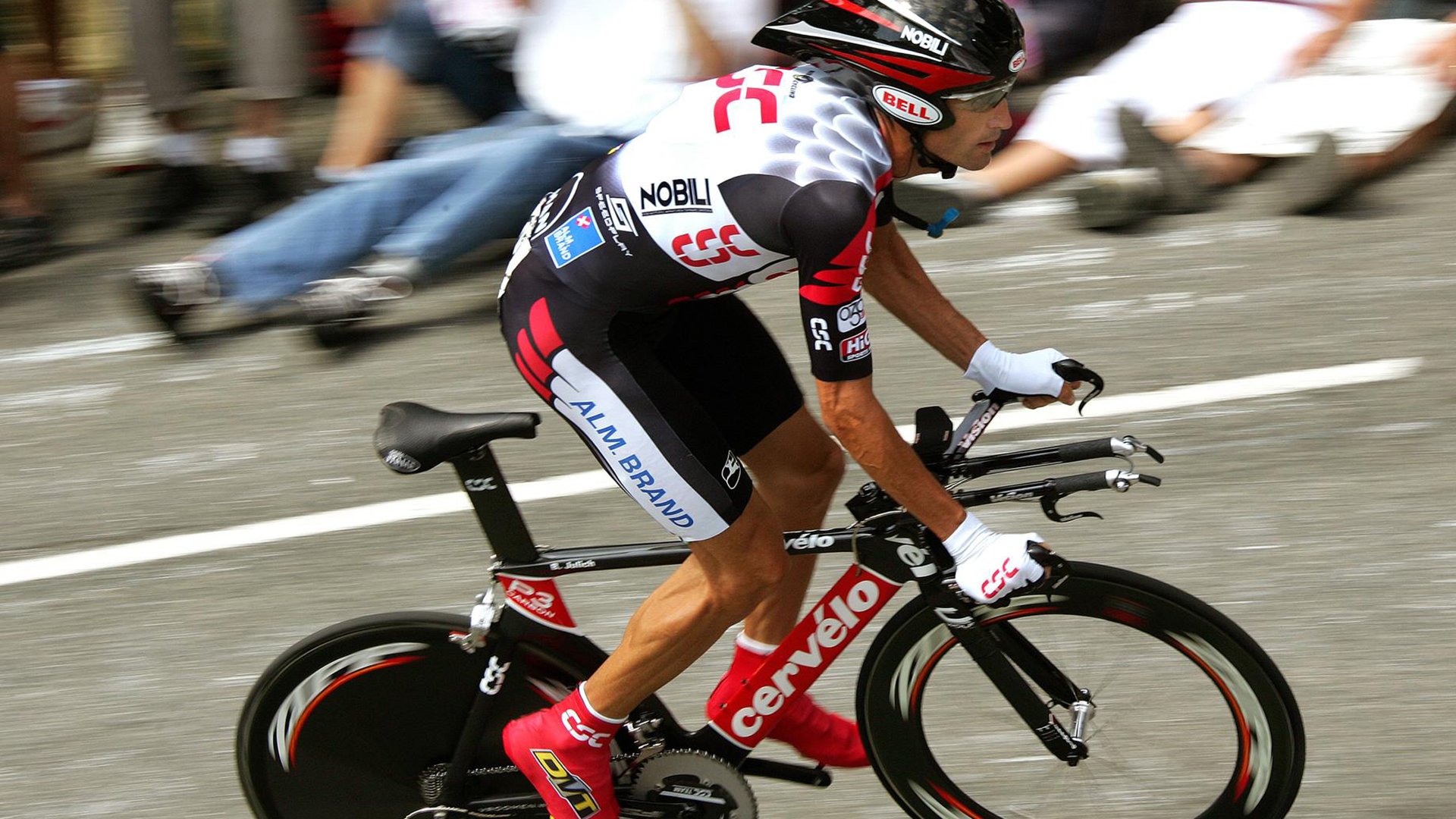 当韩国队打出NBA式一波流，卡塔尔的篮球梦在足球场上碎裂